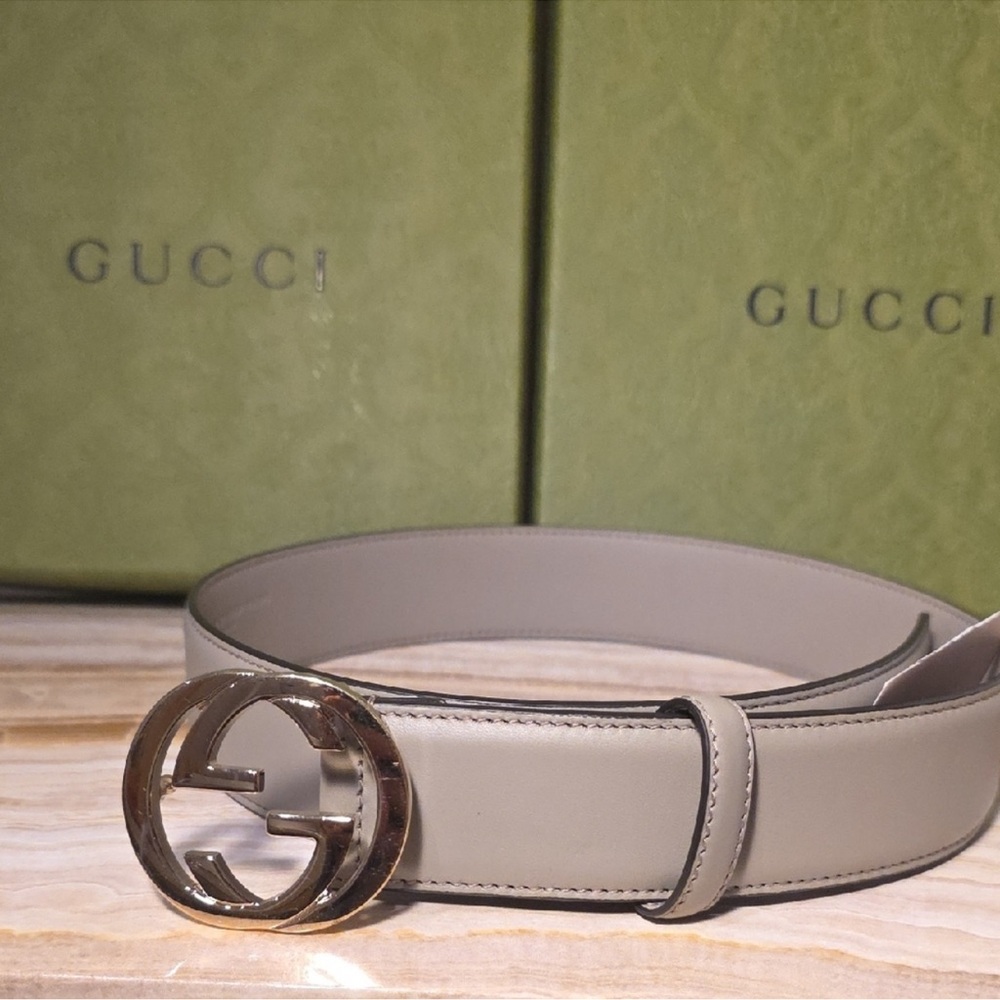 Gucci Light Beige Belt with Gold-Tone Buckle - Picture 2 of 4